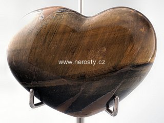 tiger eye, heart